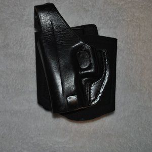 GOULD & GOODRICH ANKLE HOLSTER